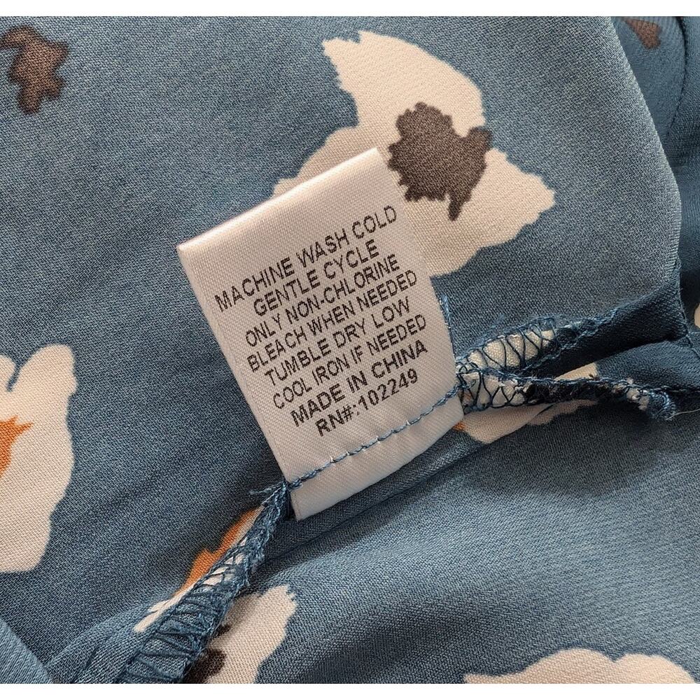 Skies Are Blue Curvy Top Stitch Fix Blue Floral Print Women's Size 1X - Picture 7 of 7